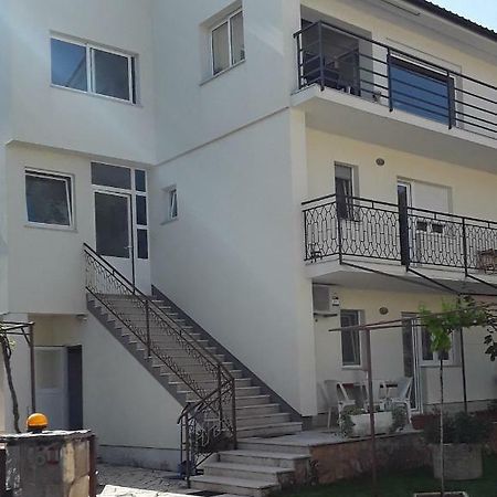 Apartment Mirta プーラ エクステリア 写真