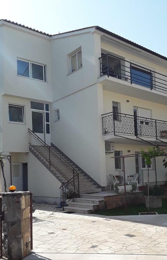 Apartment Mirta プーラ エクステリア 写真