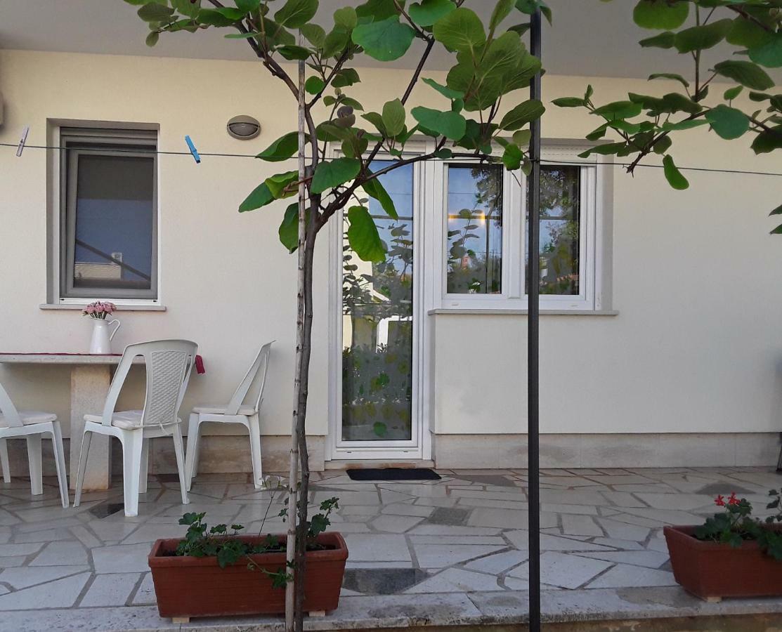 Apartment Mirta プーラ エクステリア 写真
